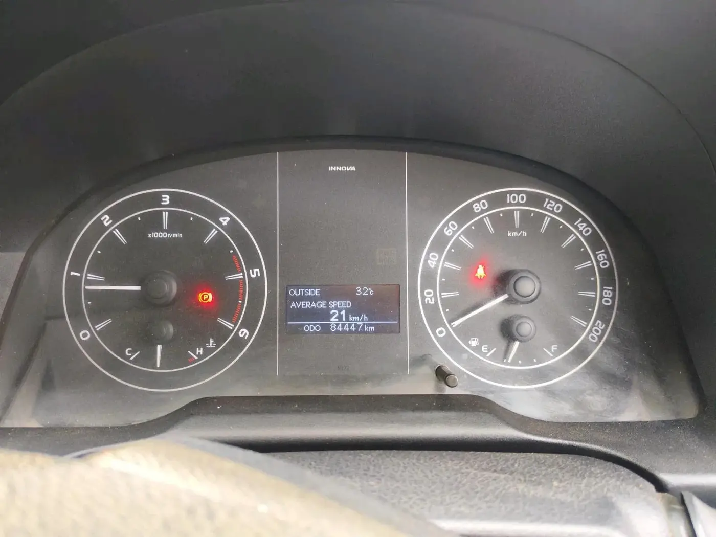 2019 Toyota Innova Crysta 2.4 G 8 STR, Diesel, Manual, 84,447 km, interior