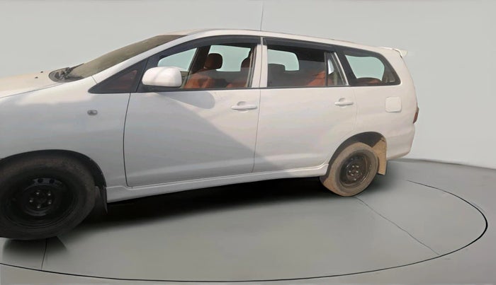 2012 Toyota Innova 2.5 G 7 STR, Diesel, Manual, 1,11,012 km, exterior