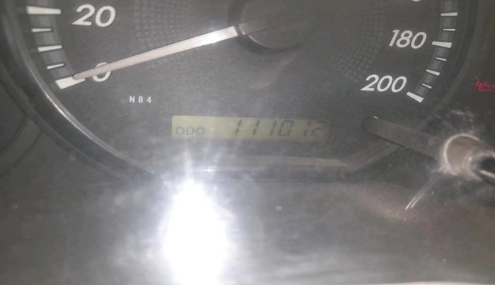 2012 Toyota Innova 2.5 G 7 STR, Diesel, Manual, 1,11,012 km, interior