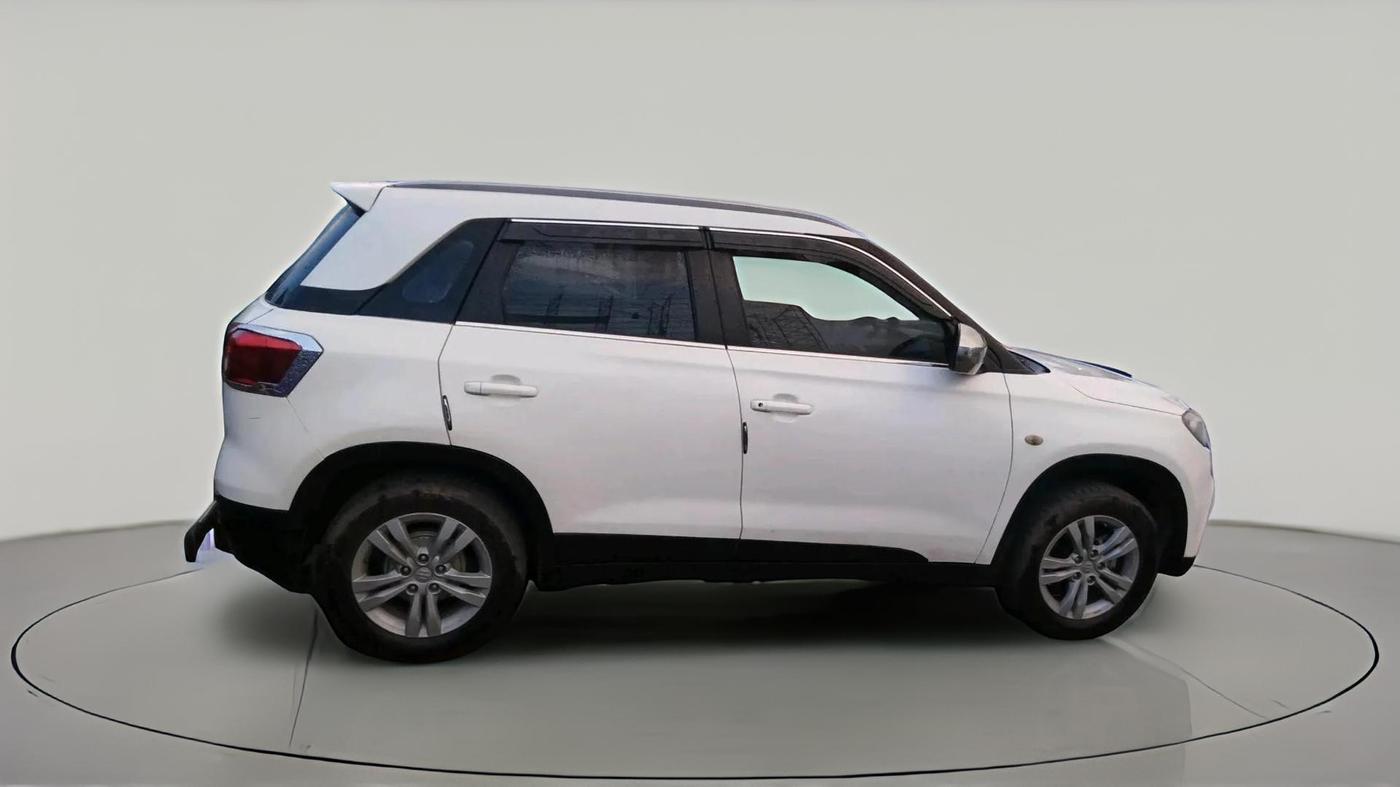 2016 Maruti Vitara Brezza ZDI, Diesel, Manual, 1,11,917 km, exterior