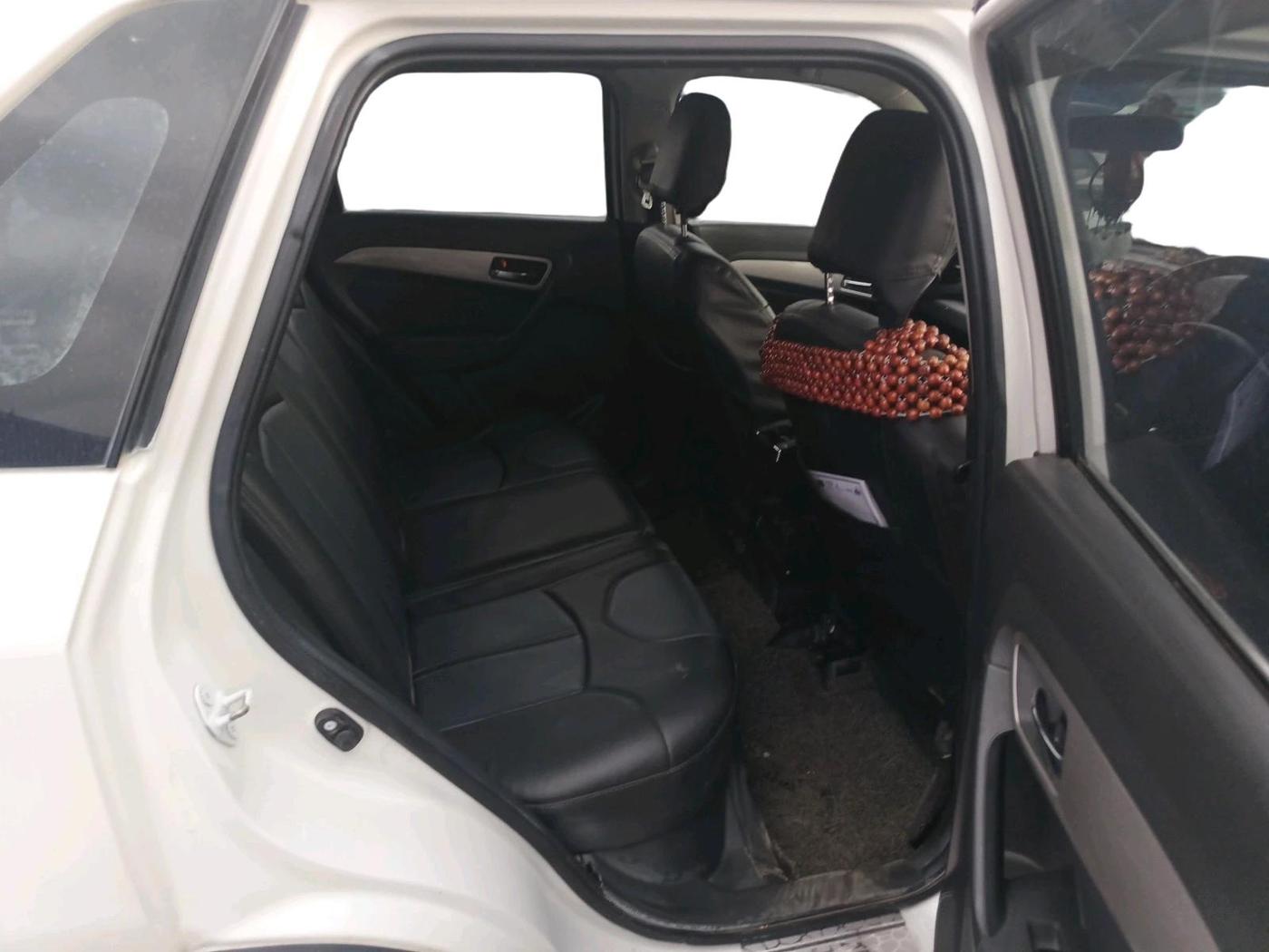 2016 Maruti Vitara Brezza ZDI, Diesel, Manual, 1,11,917 km, interior