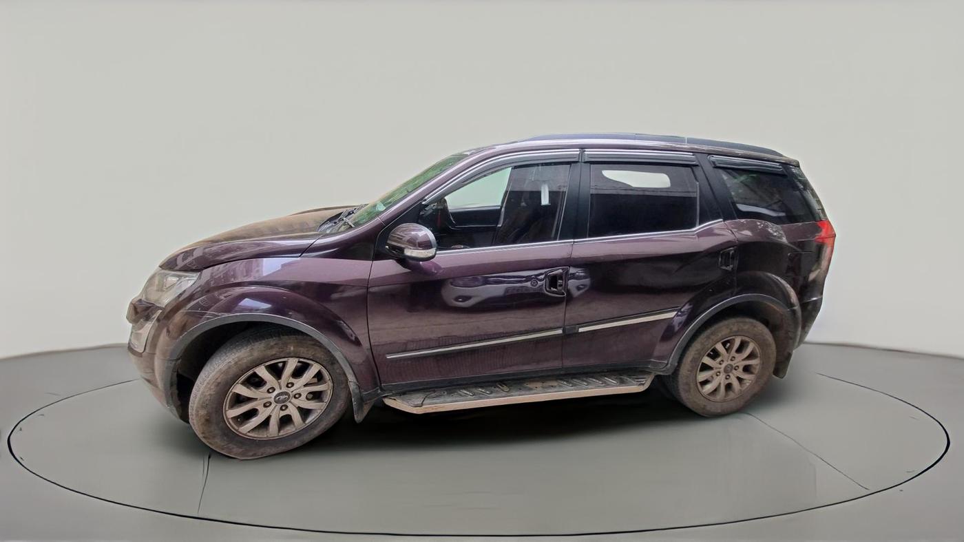 2017 Mahindra XUV500 W10, Diesel, Manual, 83,789 km, exterior