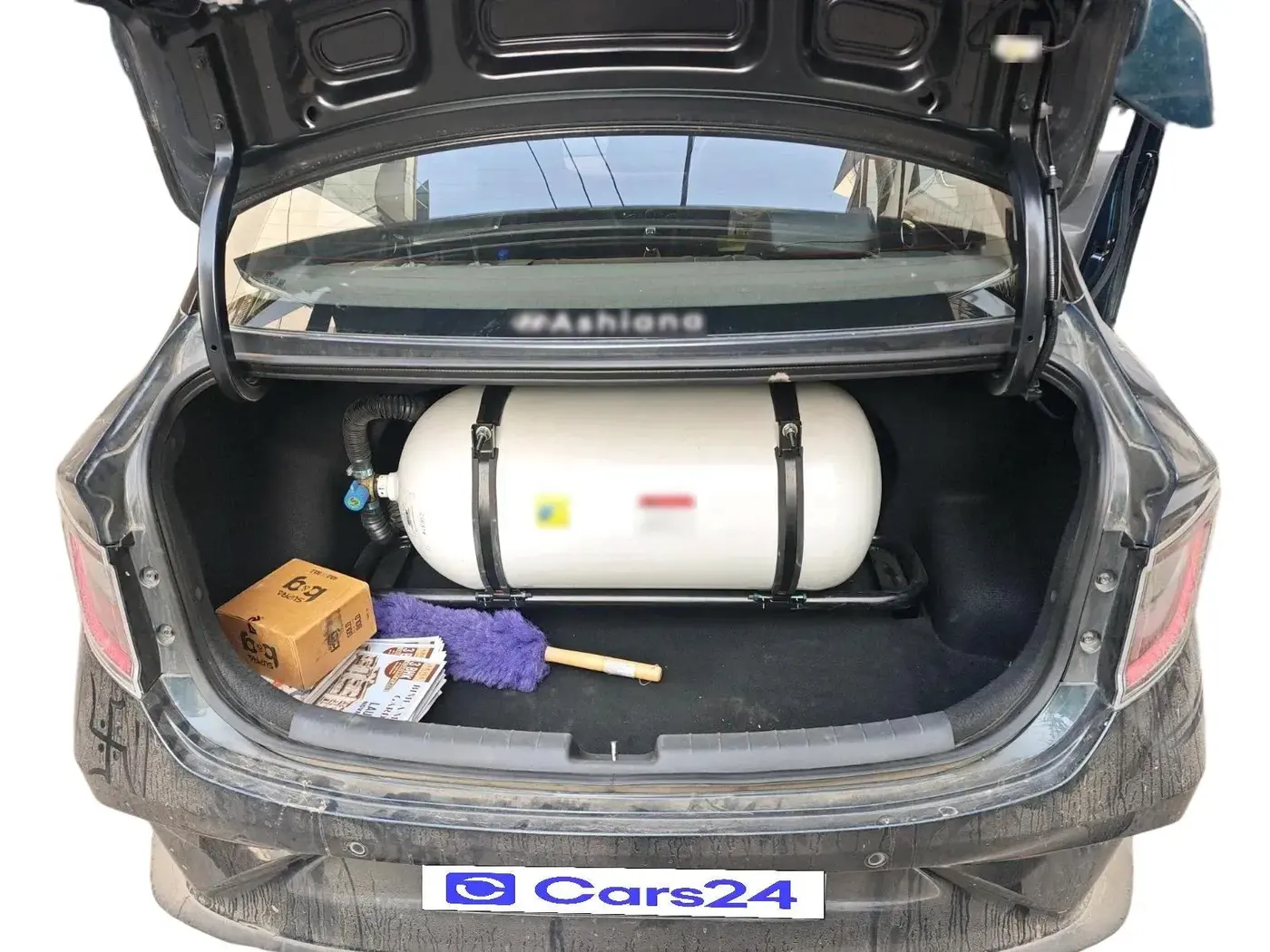 2024 Hyundai AURA SX 1.2 CNG, CNG, Manual, 28,260 km, exterior