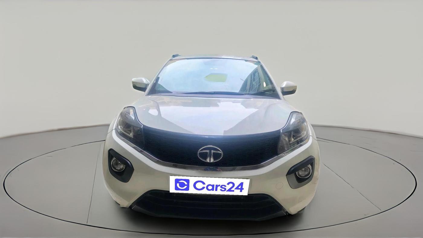 2017 Tata NEXON XZ PETROL, Petrol, Manual, 77,644 km, exterior