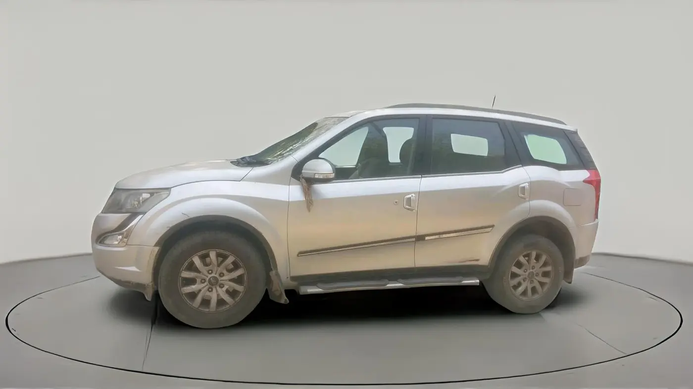 2015 Mahindra XUV500 W10, Diesel, Manual, 69,172 km, exterior