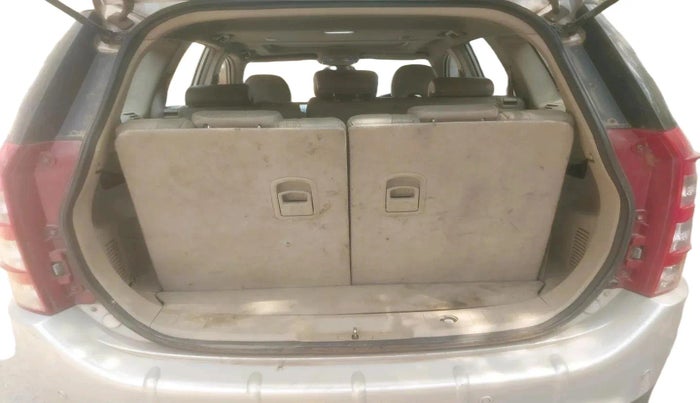 2015 Mahindra XUV500 W10, Diesel, Manual, 69,172 km, exterior