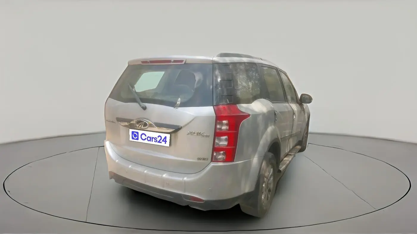 2015 Mahindra XUV500 W10, Diesel, Manual, 69,172 km, exterior