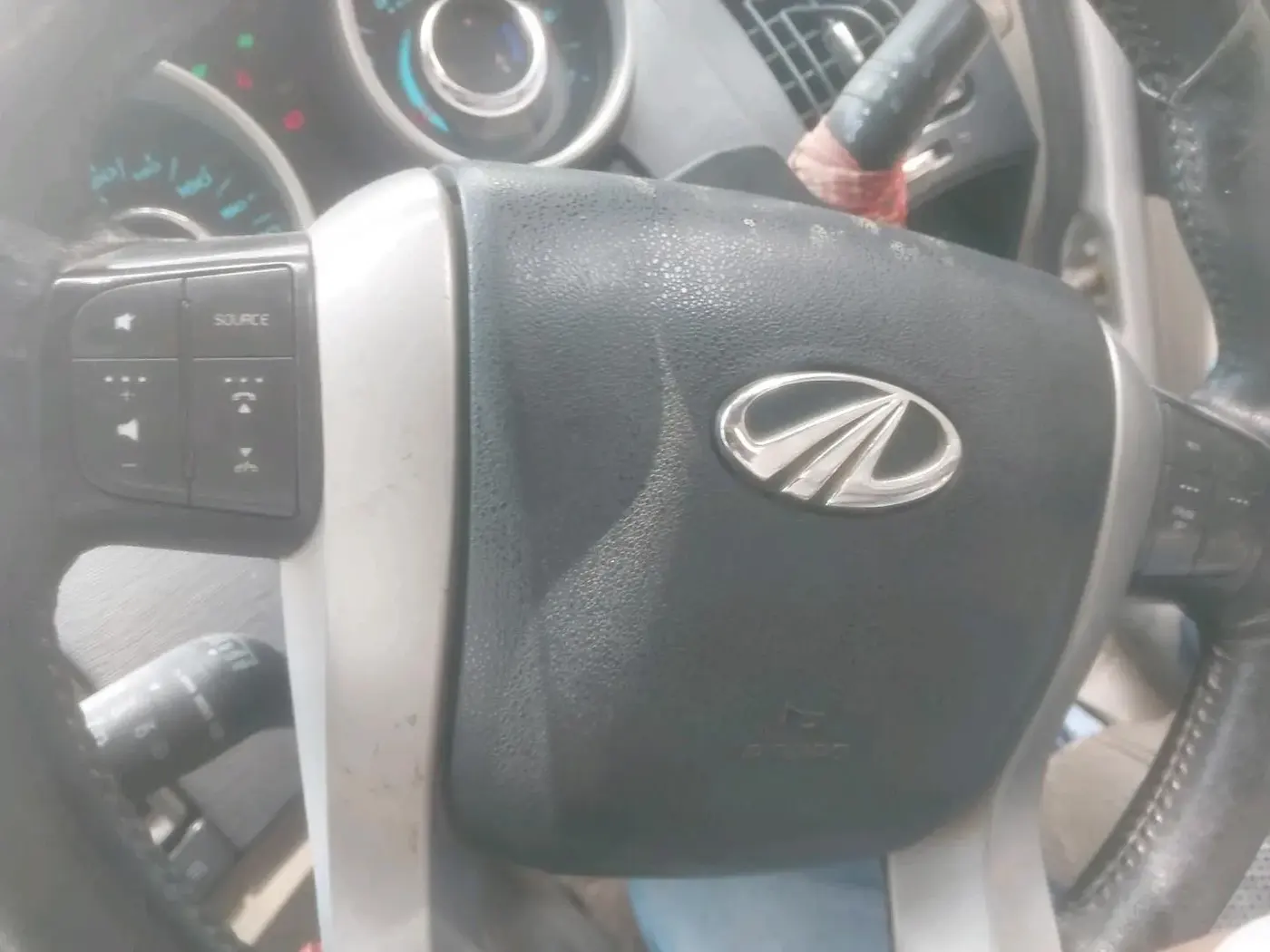 2015 Mahindra XUV500 W10, Diesel, Manual, 69,172 km, interior