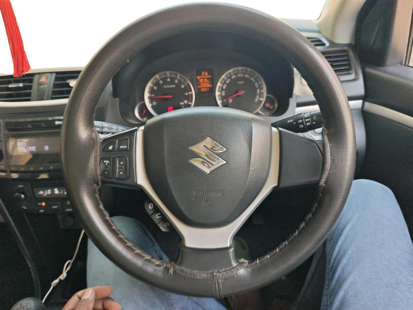 2016 Maruti Swift ZXI, Petrol, Manual, 74,925 km, interior