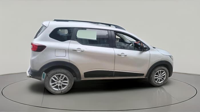 2023 Renault TRIBER RXT, Petrol, Manual, 19,530 km, exterior