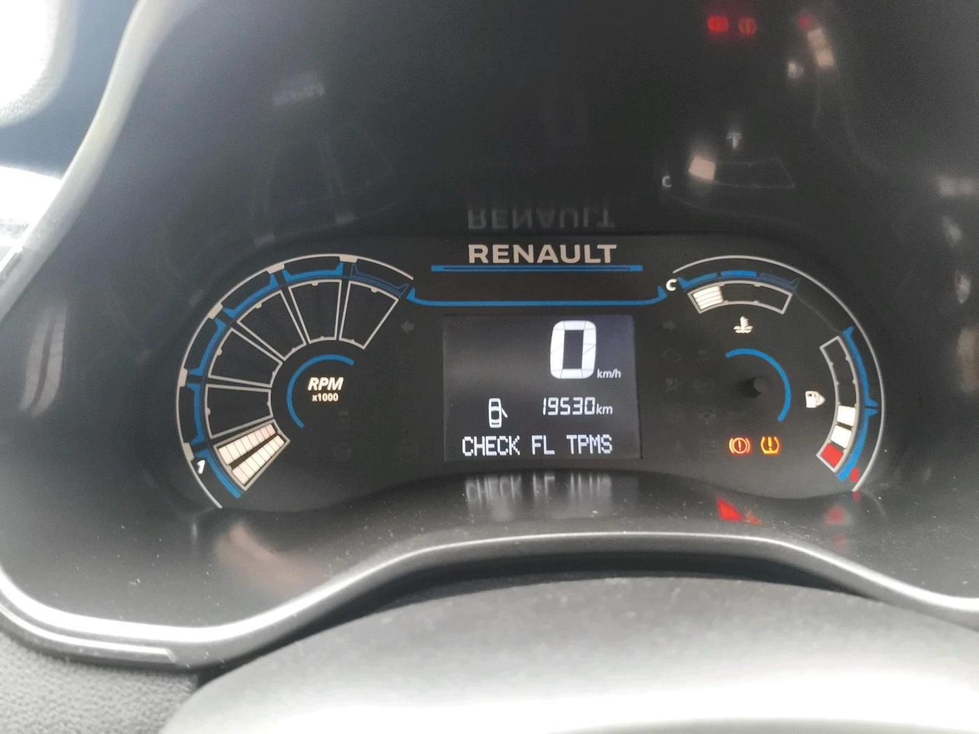 2023 Renault TRIBER RXT, Petrol, Manual, 19,530 km, interior