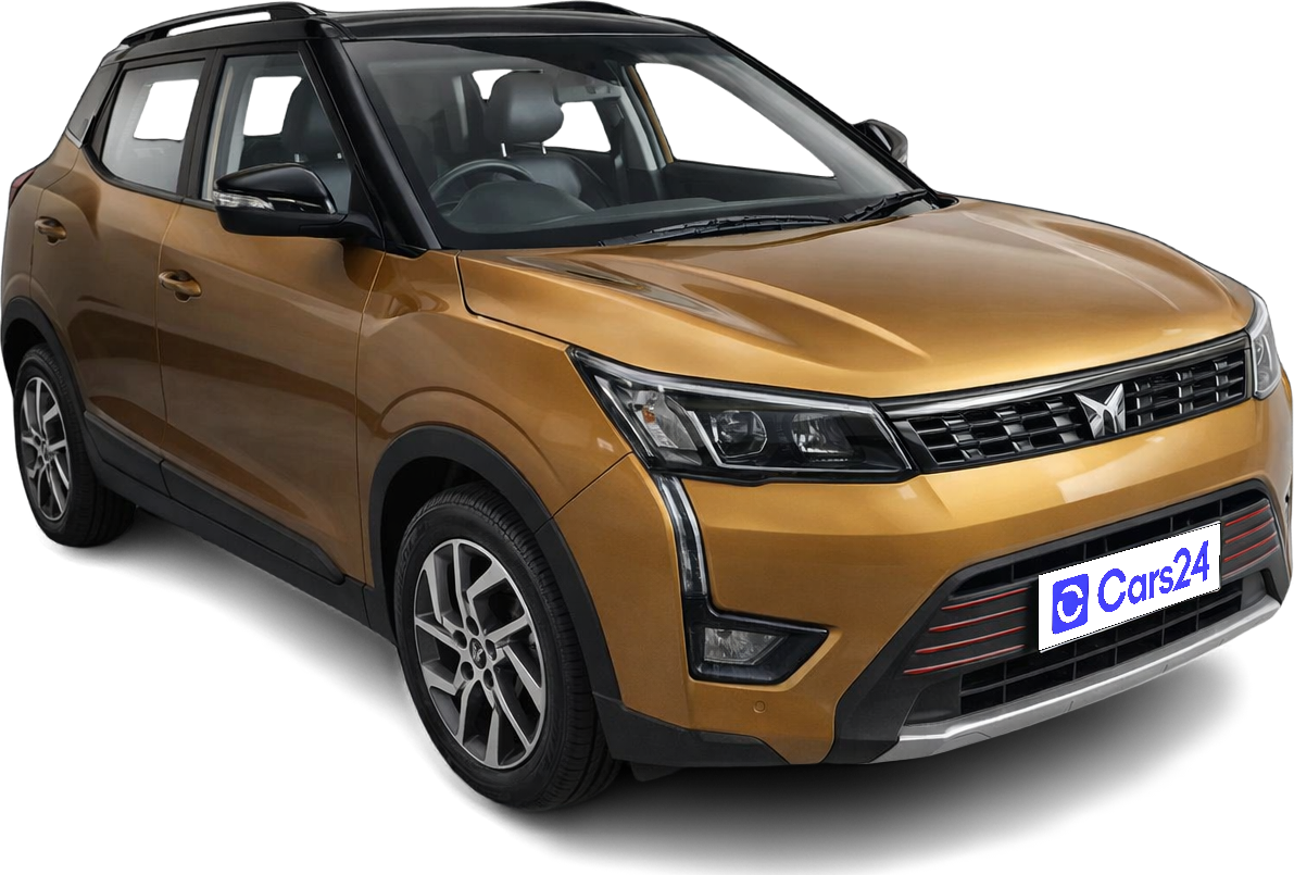 2023 Mahindra XUV300 - SUV - Petrol - Manual - ₹11.60 lakh