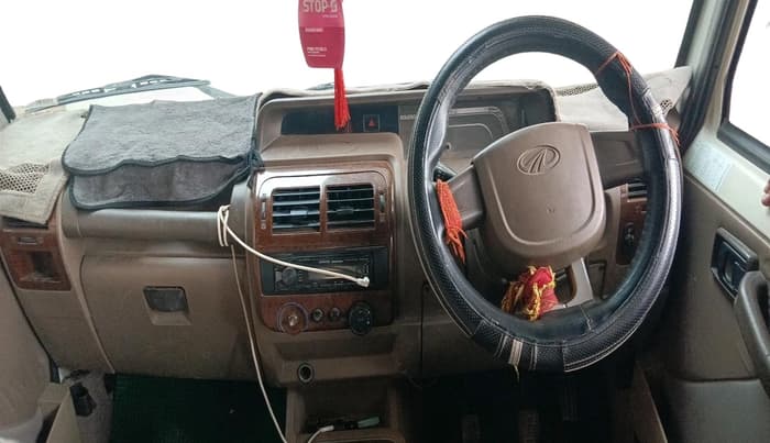 2015 Mahindra Bolero SLX BS-III, Diesel, Manual, 1,61,097 km, interior