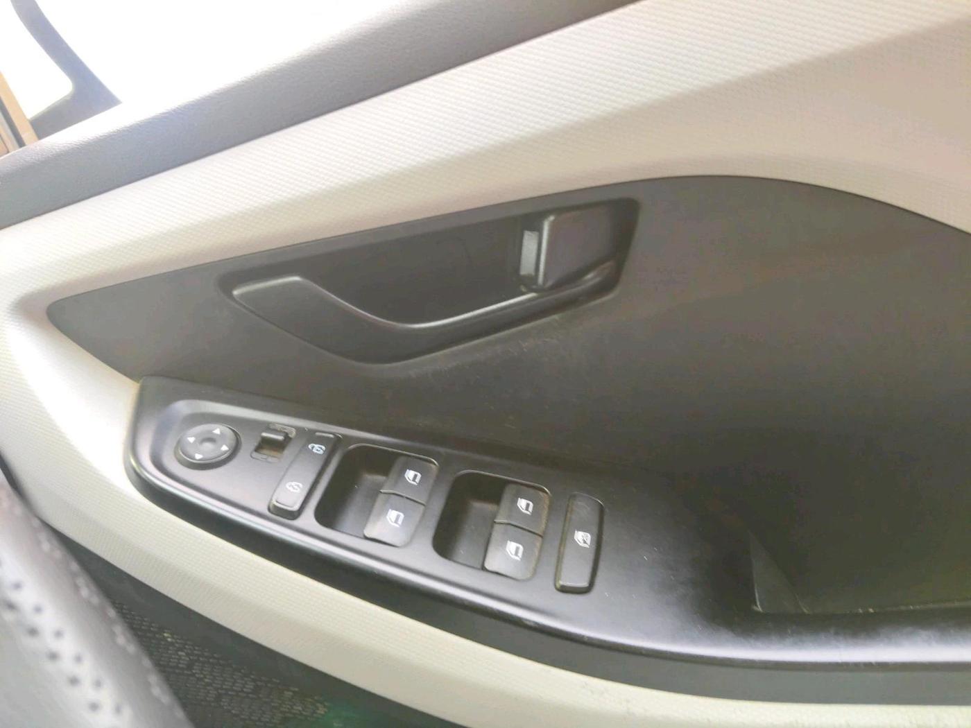 2022 Hyundai Creta EX 1.5 DIESEL, Diesel, Manual, 96,863 km, interior