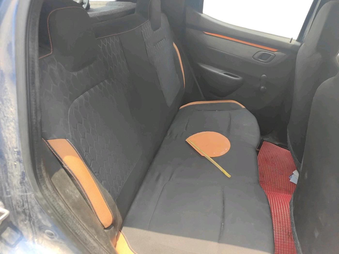2017 Renault Kwid CLIMBER 1.0, Petrol, Manual, 67,290 km, interior