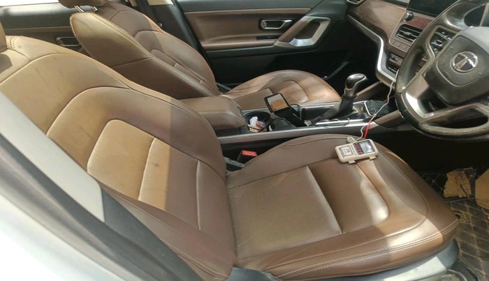 2021 Tata Harrier XZA PLUS 2.0L, Diesel, Automatic, 81,126 km, interior