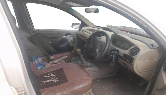 2017 Mahindra Xylo H4 BS IV, Diesel, Manual, 2,53,176 km, interior