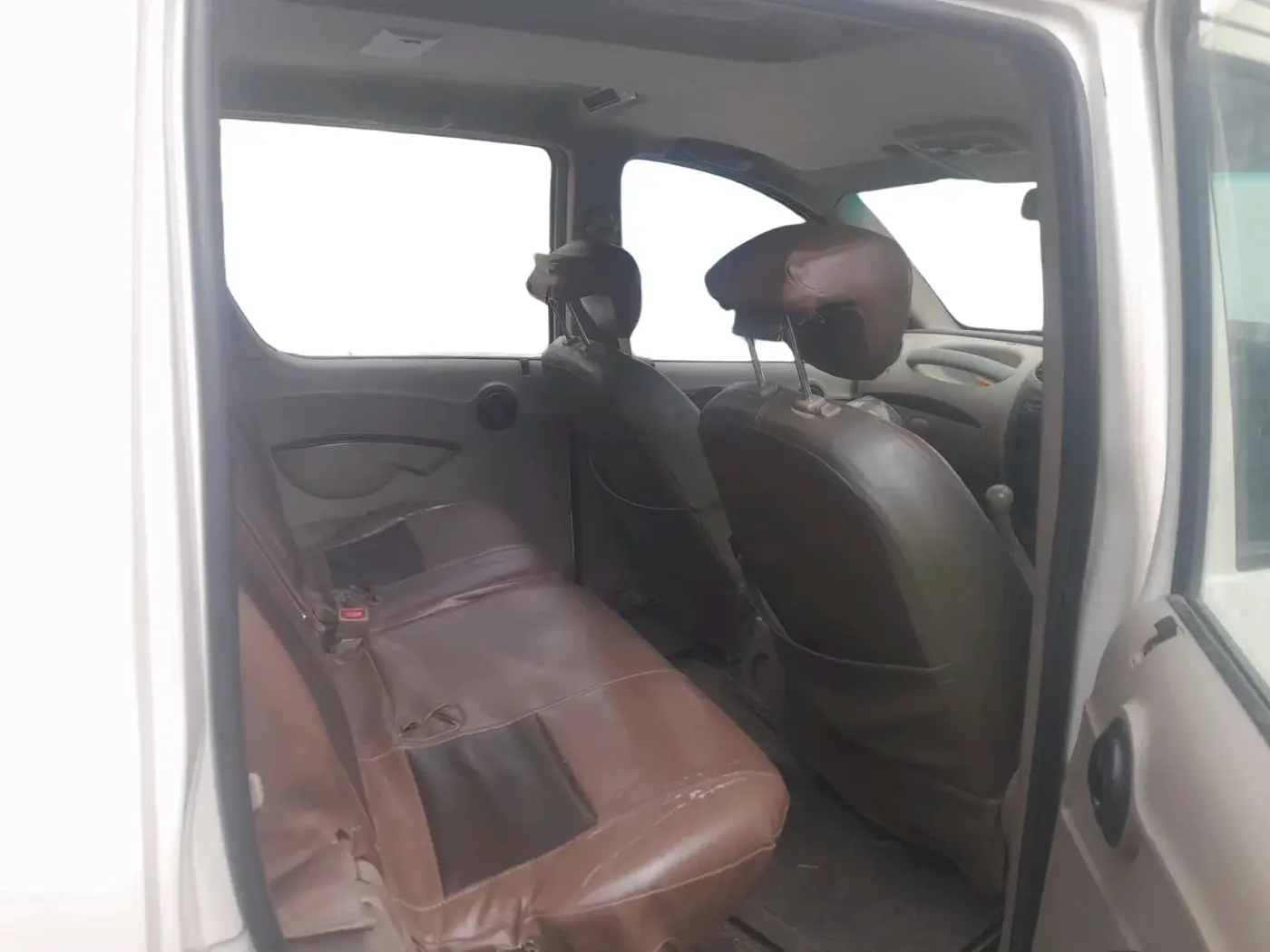 2017 Mahindra Xylo H4 BS IV, Diesel, Manual, 2,53,176 km, interior
