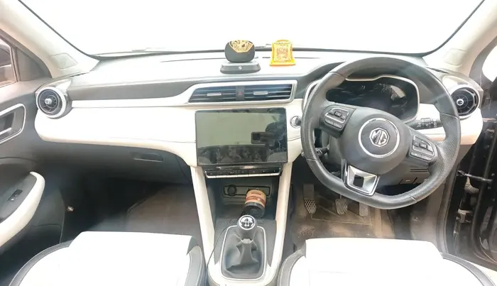 2022 MG ASTOR SHARP EX 1.5 MT, Petrol, Manual, 6,377 km, interior