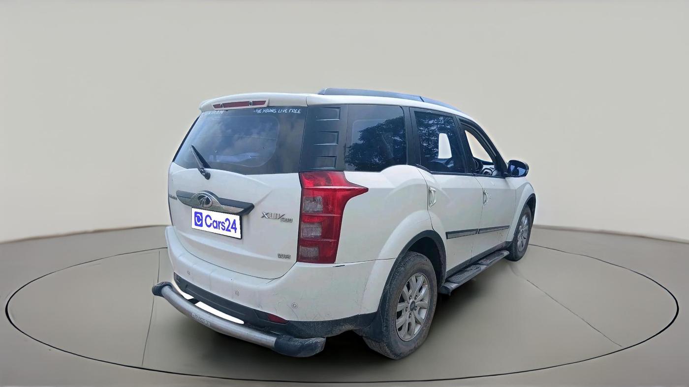 2016 Mahindra XUV500 W8, Diesel, Manual, 1,30,469 km, exterior