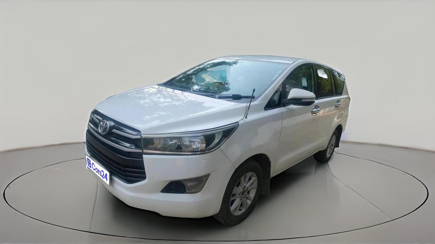 2017 Toyota Innova Crysta 2.4 G 7 STR, Diesel, Manual, 74,373 km, exterior