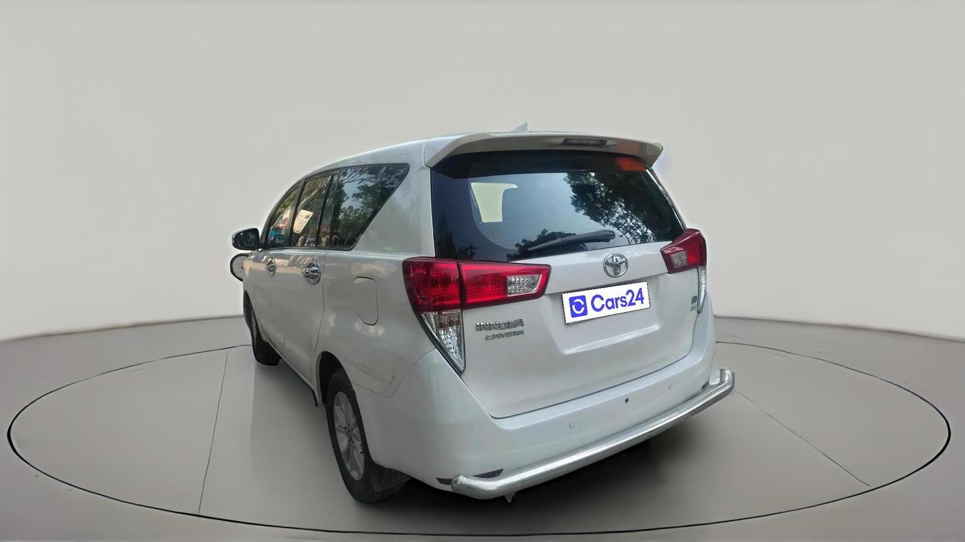 2017 Toyota Innova Crysta 2.4 G 7 STR, Diesel, Manual, 74,373 km, exterior