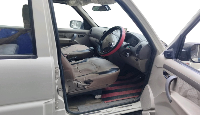 2014 Mahindra Scorpio VLX 2WD, Diesel, Manual, 1,71,605 km, interior
