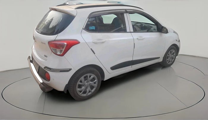 2017 Hyundai Grand i10 SPORTZ (O) 1.2 KAPPA VTVT, Petrol, Manual, 41,894 km, exterior