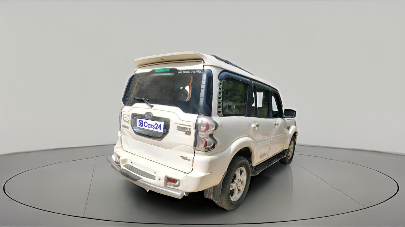 2015 Mahindra Scorpio S10, Diesel, Manual, 2,36,035 km, exterior