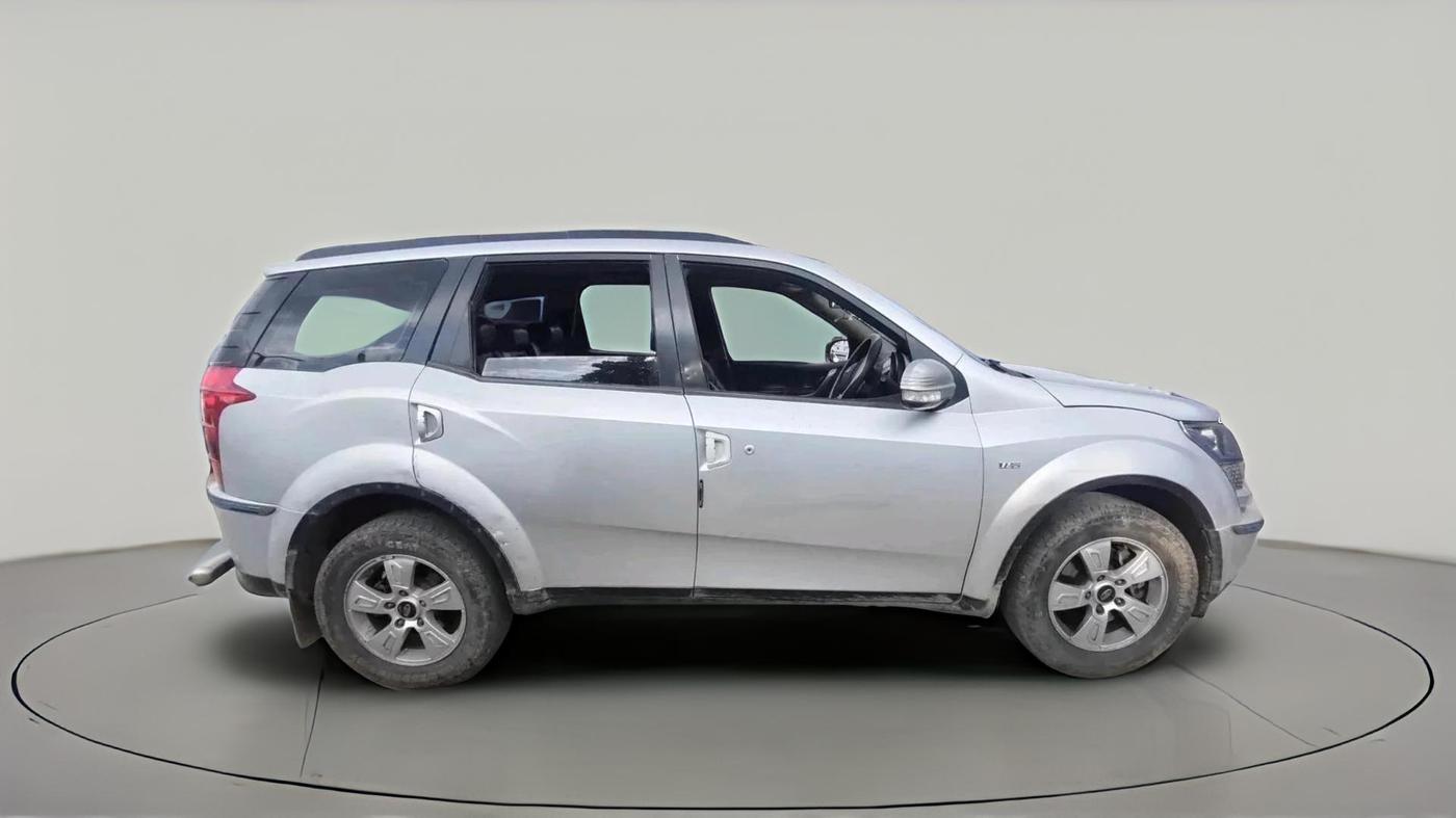 2012 Mahindra XUV500 W8, Diesel, Manual, 1,56,606 km, exterior