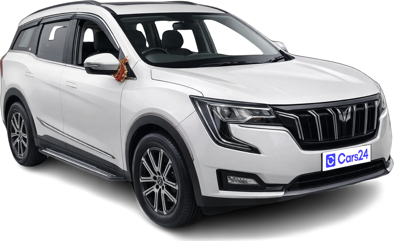 2023 Mahindra XUV700 - SUV - Diesel - Manual - ₹17.50 lakh