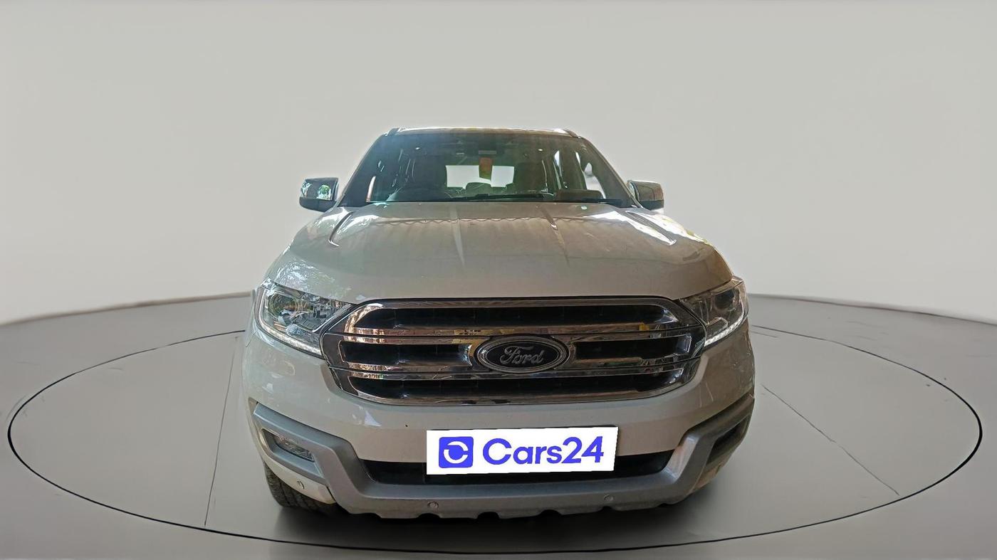 2018 Ford Endeavour TITANIUM 3.2 4X4 AT, Diesel, Automatic, 1,35,849 km, exterior
