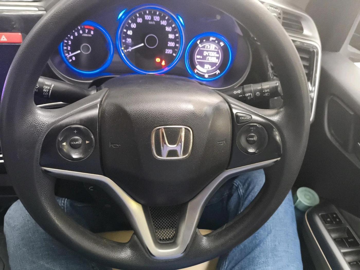 2015 Honda City 1.5L I-VTEC V MT, Petrol, Manual, 47,065 km, interior