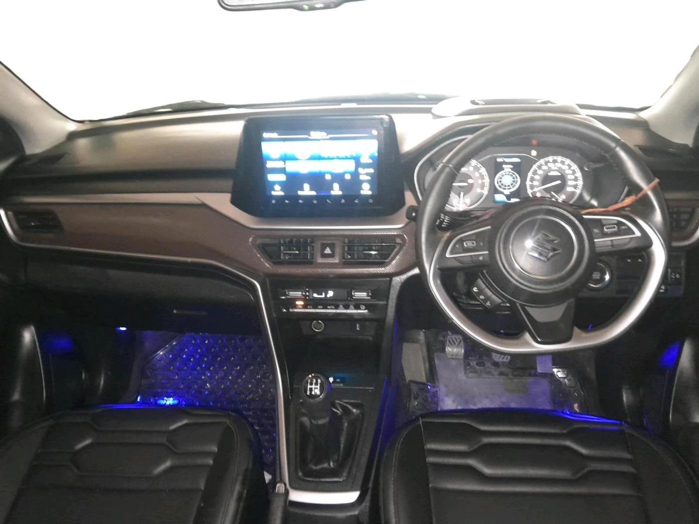 2024 Maruti BREZZA ZXI + SMART HYBRID, Petrol, Manual, 5,322 km, interior