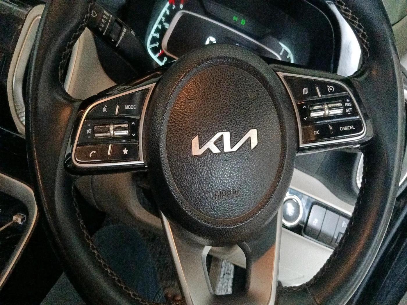 2021 KIA SONET HTX 1.0 IMT, Petrol, Manual, 37,020 km, interior