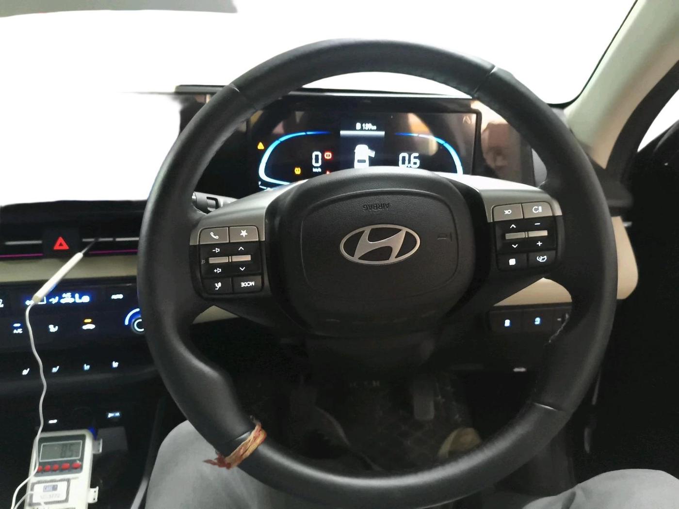 2023 Hyundai Verna SX (O)1.5 VTVT, Petrol, Manual, 14,907 km, interior
