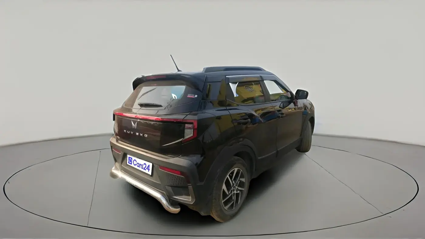 2024 Mahindra XUV 3XO AX5 1.5 Turbo Diesel, Diesel, Manual, 23,733 km, exterior