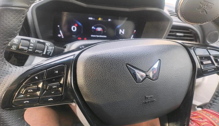 2024 Mahindra XUV 3XO AX5 1.5 Turbo Diesel, Diesel, Manual, 23,733 km, interior