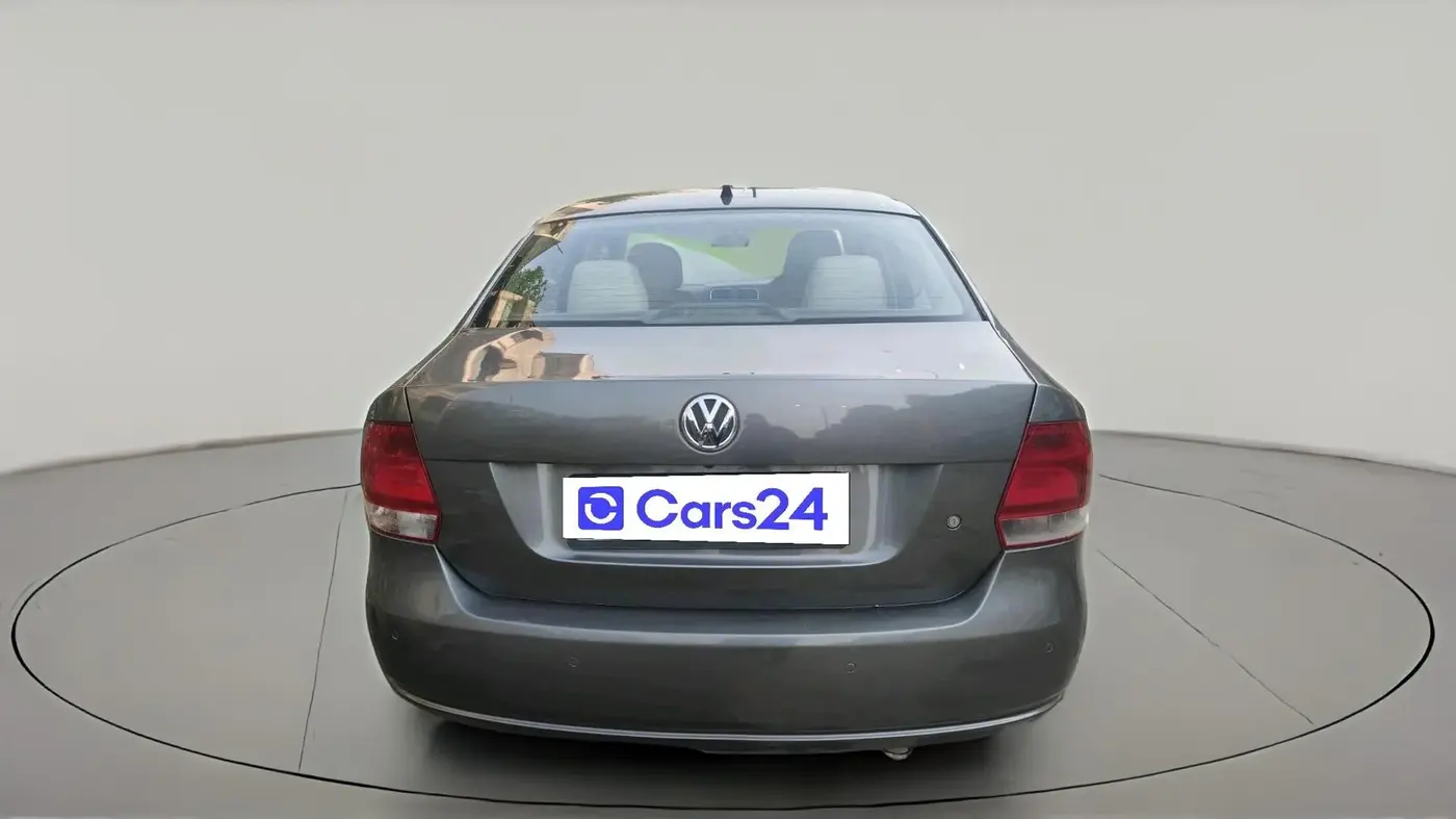 2013 Volkswagen Vento HIGHLINE 1.6 MPI, Petrol, Manual, 95,407 km, exterior