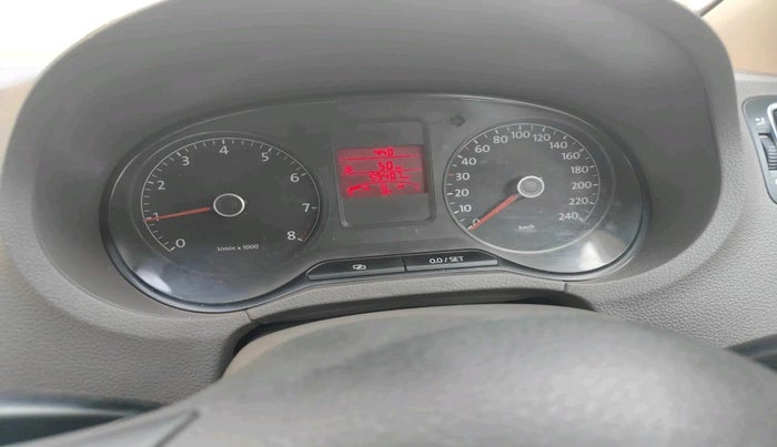 2013 Volkswagen Vento HIGHLINE 1.6 MPI, Petrol, Manual, 95,407 km, interior