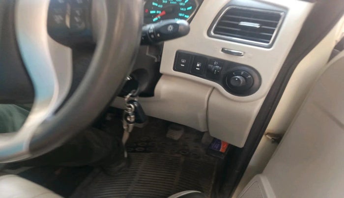 2015 Mahindra Scorpio S10, Diesel, Manual, 66,229 km, interior