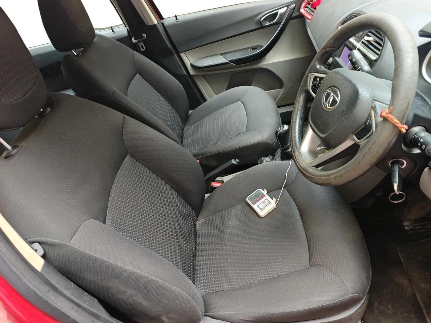 2016 Tata Tiago XZ PETROL, Petrol, Manual, 1,01,246 km, interior