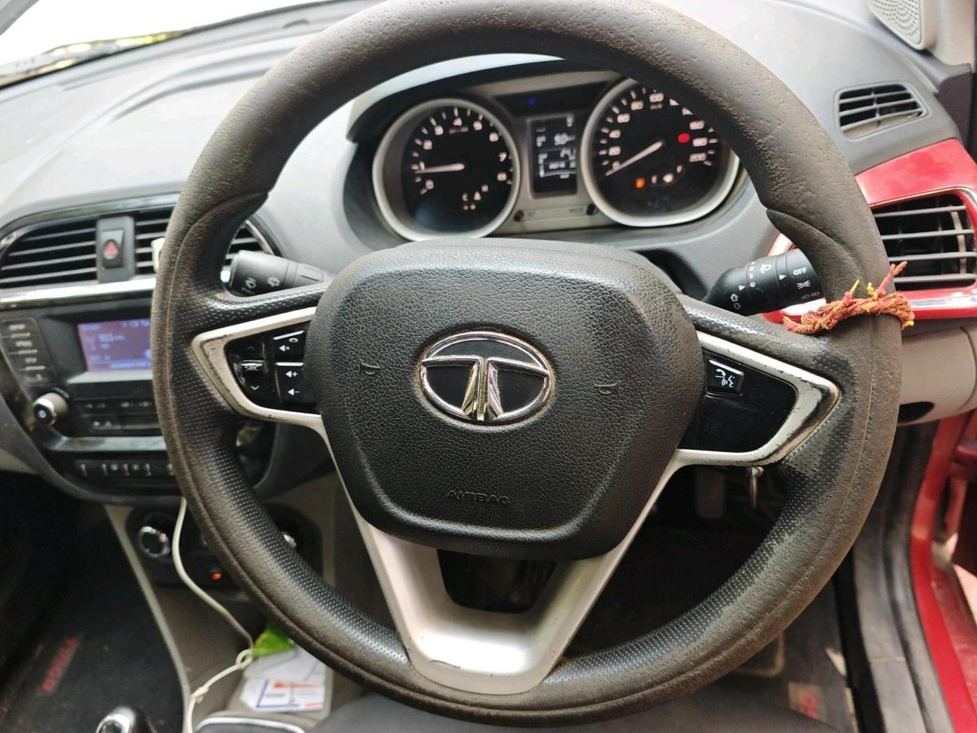 2016 Tata Tiago XZ PETROL, Petrol, Manual, 1,01,246 km, interior