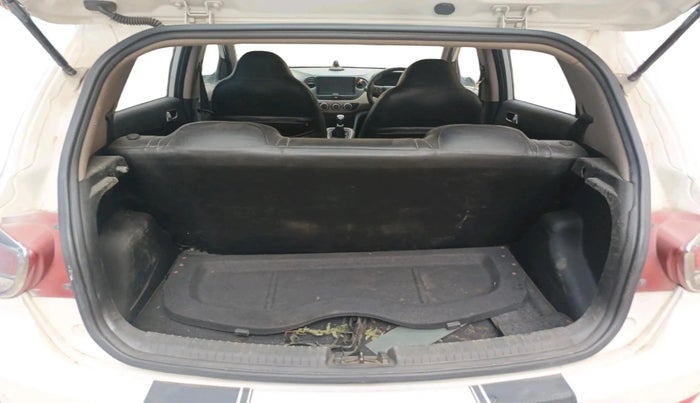 2016 Hyundai Grand i10 SPORTZ 1.2 KAPPA VTVT, Petrol, Manual, 52,000 km, exterior