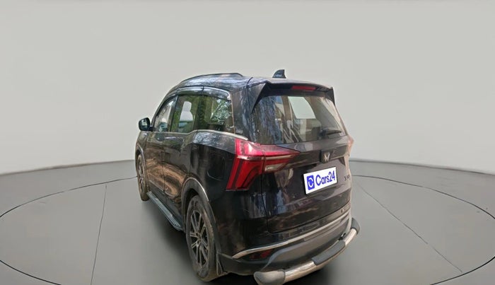 2023 Mahindra XUV700 AX 7 D MT 7 STR, Diesel, Manual, 1,37,003 km, exterior