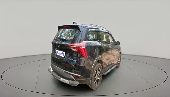 2023 Mahindra XUV700 AX 7 D MT 7 STR, Diesel, Manual, 1,37,003 km, exterior