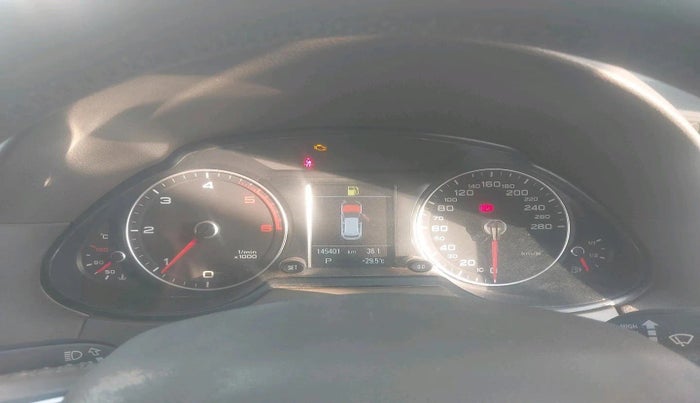 2014 Audi Q5 2.0 TDI quattro Premium, Diesel, Automatic, 1,45,401 km, interior