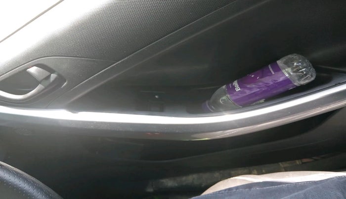 2022 Tata NEXON XE PETROL, Petrol, Manual, 11,567 km, interior