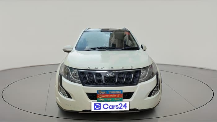 2015 Mahindra XUV500 W10, Diesel, Manual, 1,29,325 km, exterior