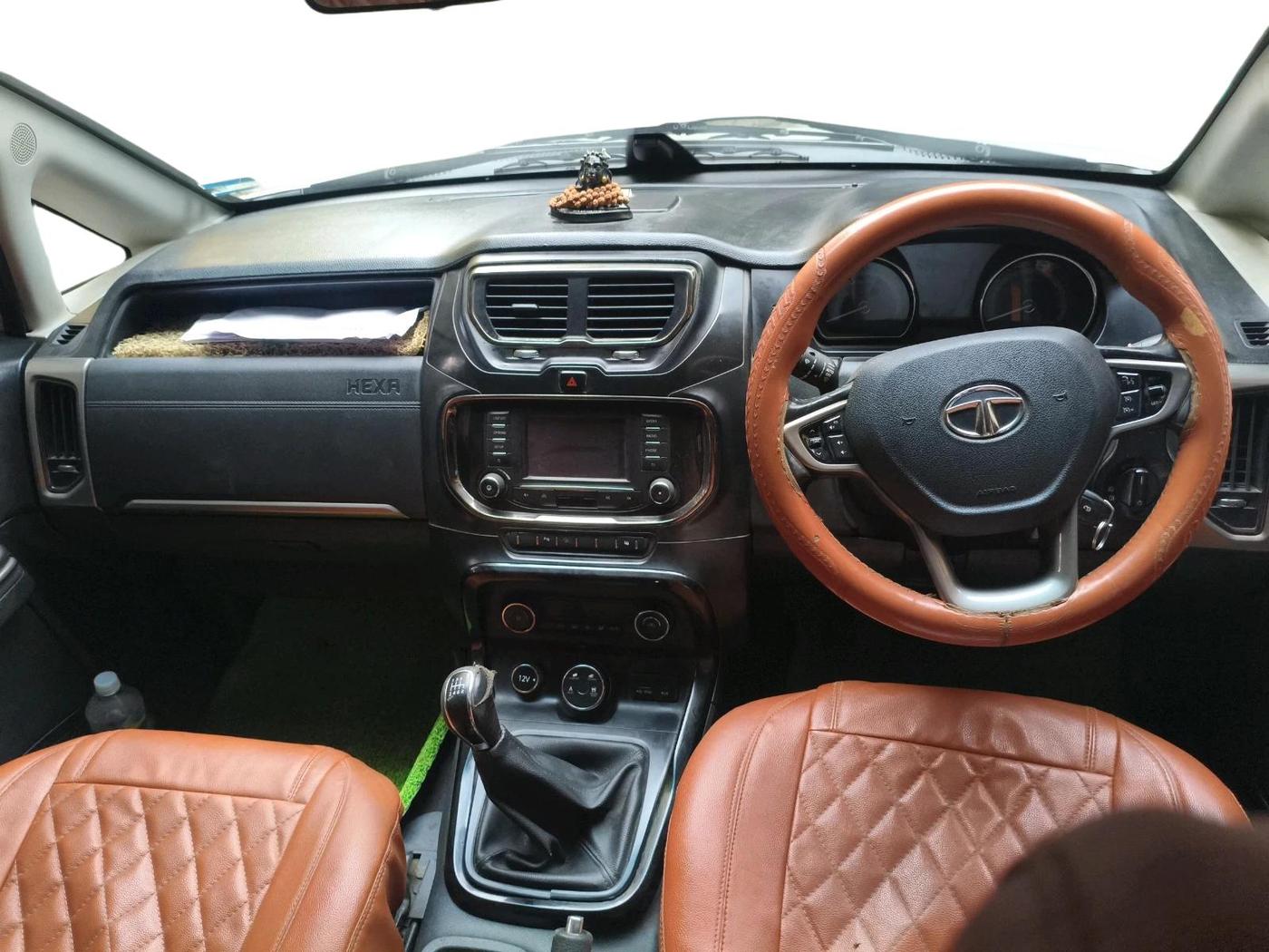 2018 Tata Hexa XT 4X4 7 STR, Diesel, Manual, 1,17,118 km, interior